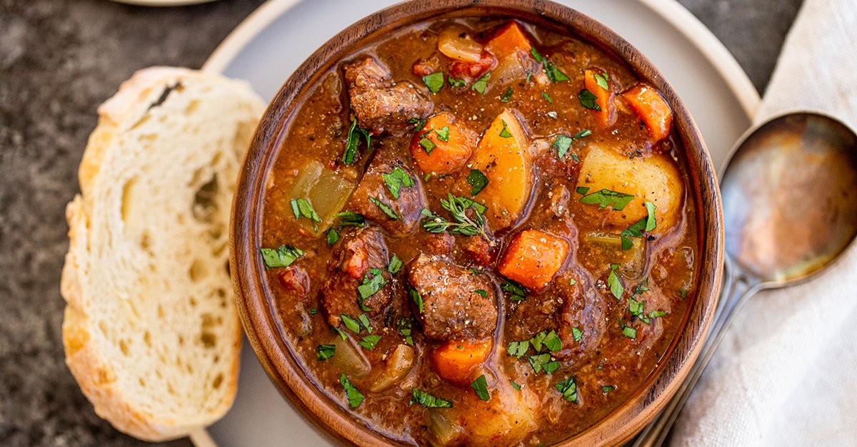 Rich & Flavorful Slow Cooker Venison Stew: Easy Crockpot Recipe